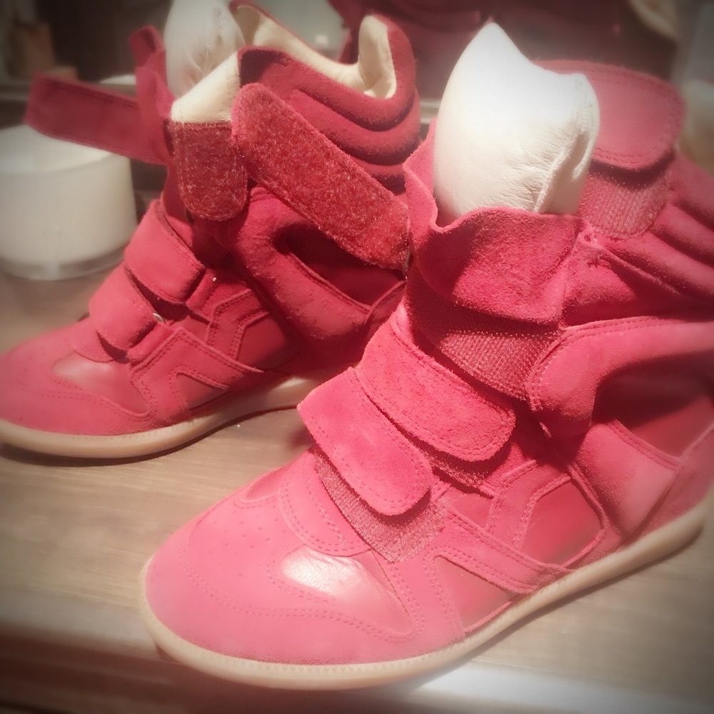 Sneakers